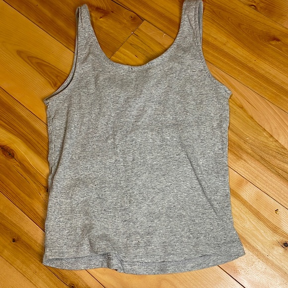 U2B grey tank top very stretchy - Picture 2 of 4
